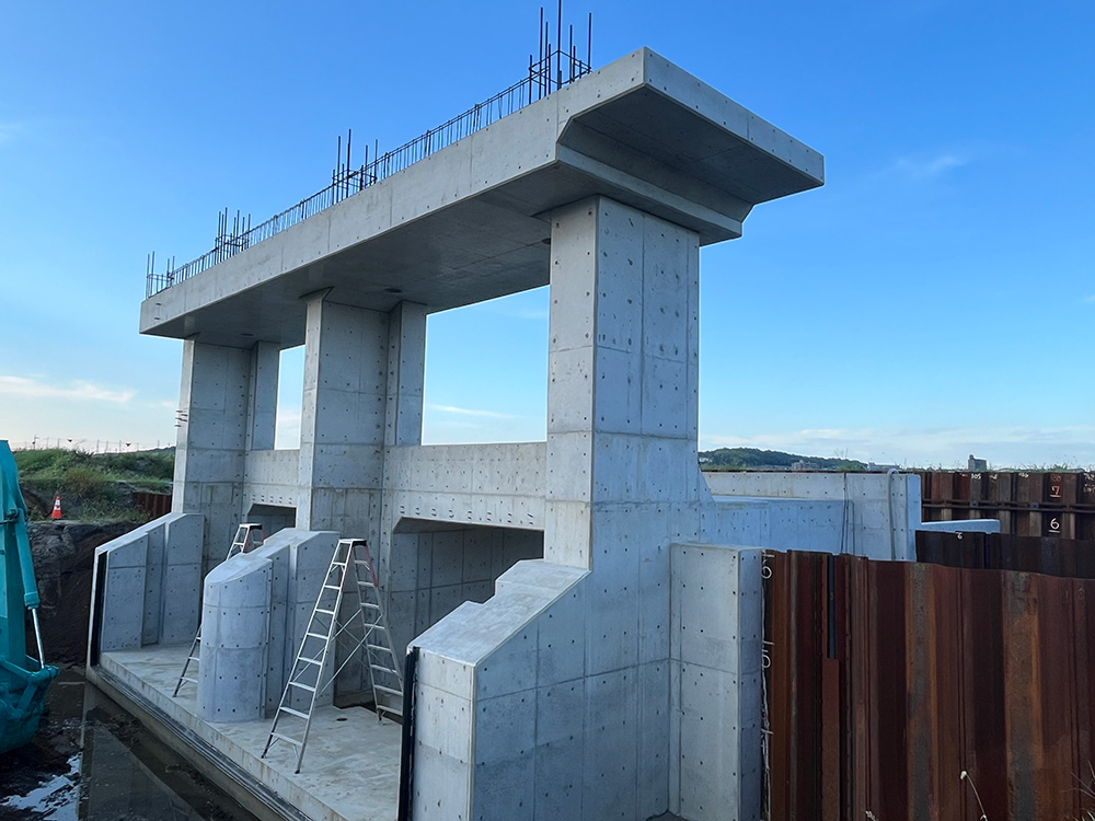 河川樋門2 三重県四日市市